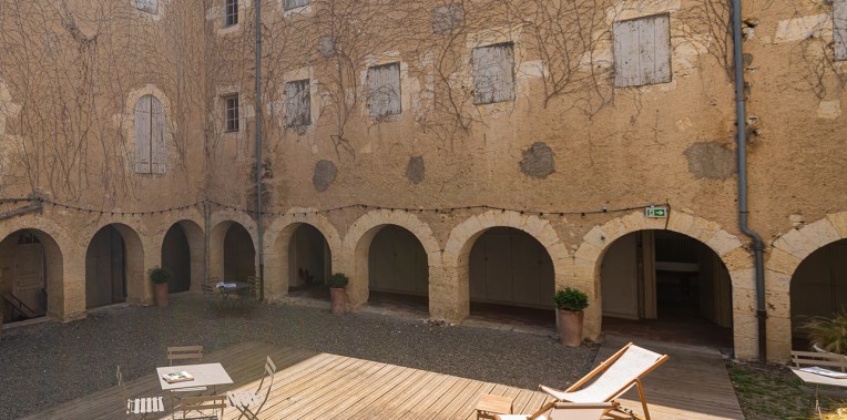 Photo du cloitre de Memento à Auch